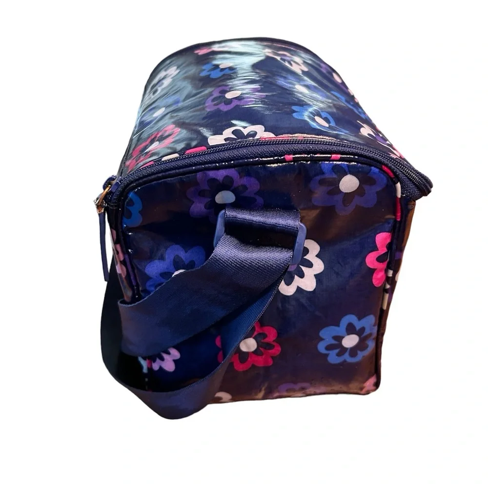 Vera Bradley Lunch Tote - Picture 2 of 16